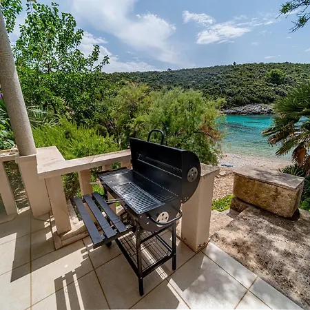 Сasa de vacaciones Seaside House For Families With Children Cove Rasohatica, Korcula - 4386 *