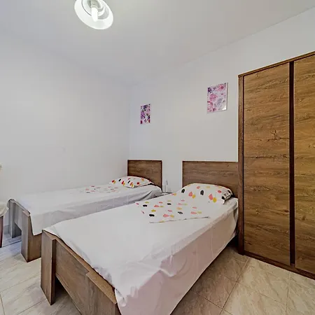 Vakantiehuis Seaside House For Families With Children Cove Rasohatica, Korcula - 4386 Lumbarda