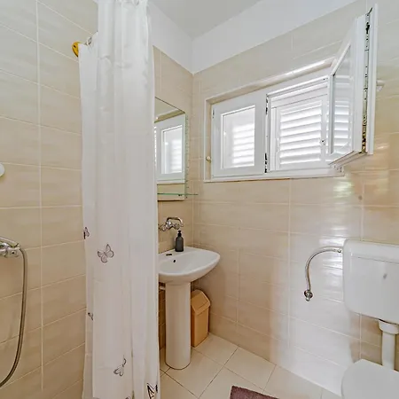 Seaside House For Families With Children Cove Rasohatica, Korcula - 4386 Vakantiehuis *