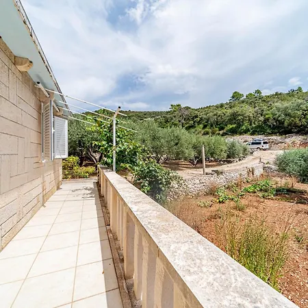 Vakantiehuis Seaside House For Families With Children Cove Rasohatica, Korcula - 4386